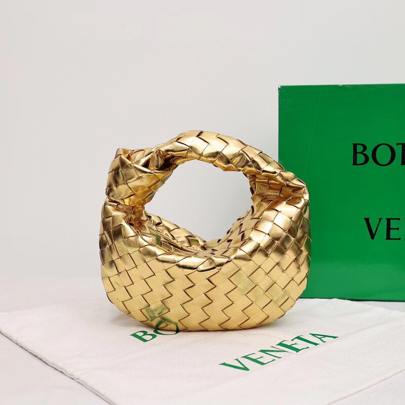 2025 Summer New Woven Bv Horn Bag with Knot Detail, Small and Lightweight, Elegant and Versatile, Available in Various Sizes