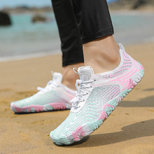 防滑如壁虎，排水似沙漏！这双新款溯溪鞋让你踏浪前行稳如泰山