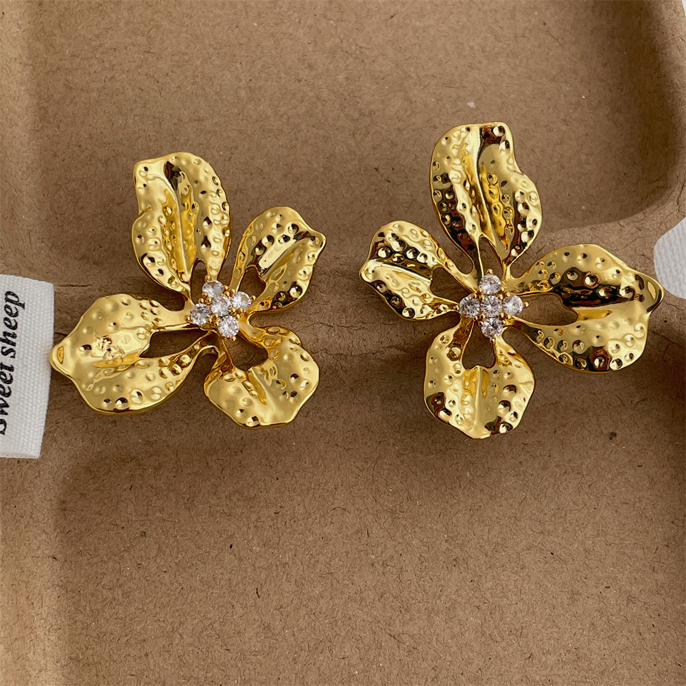 Shopping, Bar Occasion 1 Pair Exaggerated Sweet Flower Plating Alloy Ear Studs