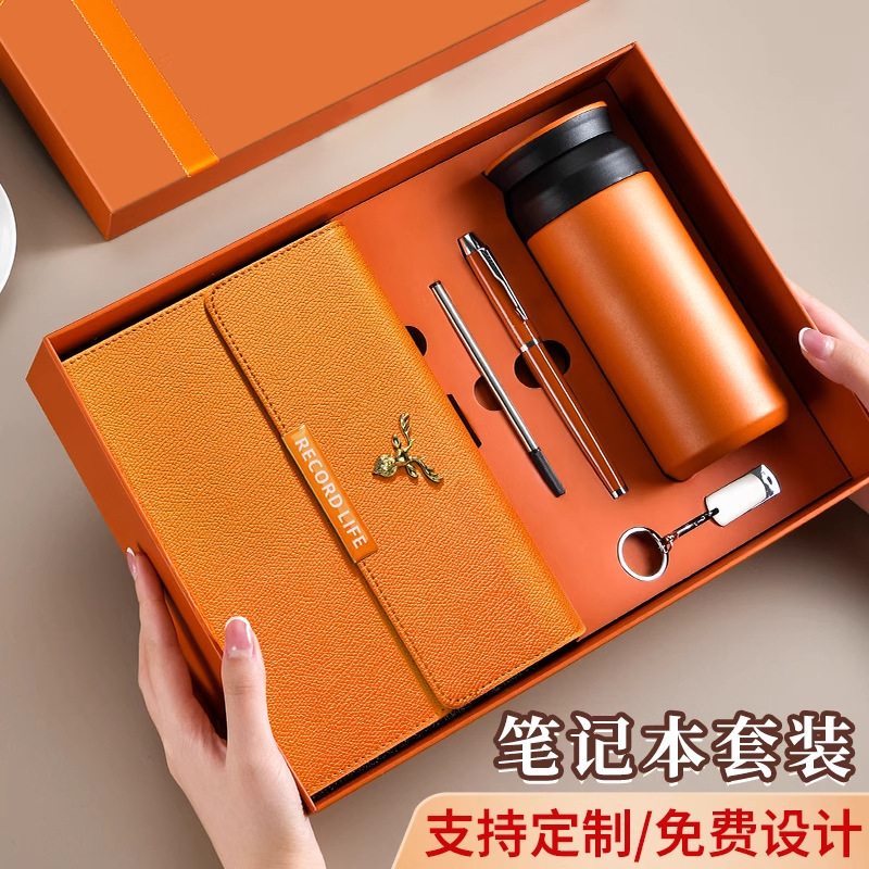 Caja de regalo de cuaderno de alta calidad de alto valor comercial práctica de regalos de graduación cuaderno de notas puede imprimir logotipo