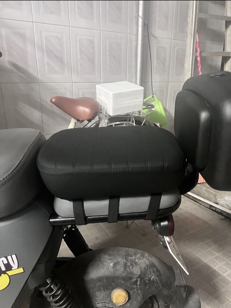 Electric Vehicle Widened and Thickened Rear Seat Board, Thickened Rear Seat Board, Elevated Seat, Caterpillar Style Extra Thick Seat