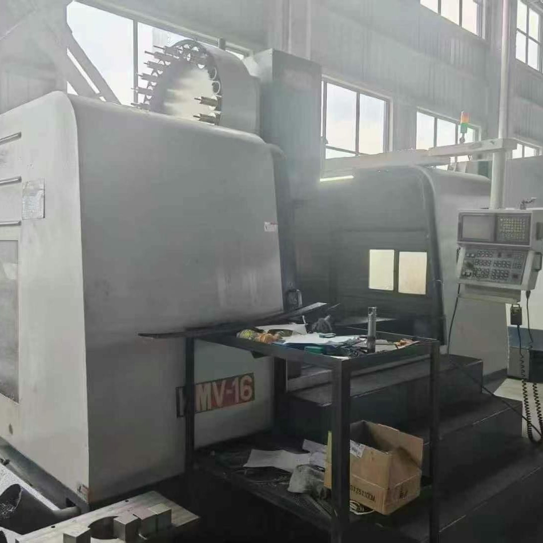 转让二手建德KMV-16立式加工中心BT50主轴锥度刀库:32把