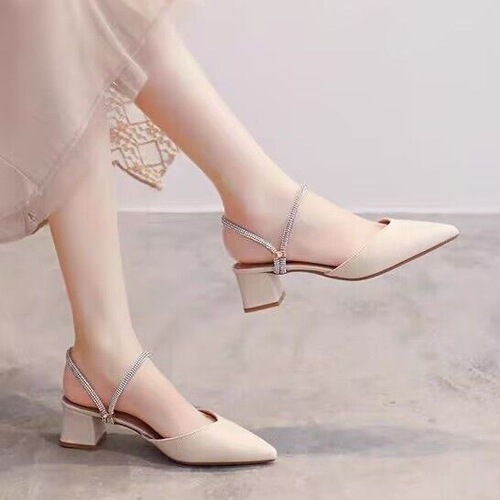 Design, temperament, point-pointed, two-wearing, rhinestones sandals, skirt, thick heel, women's shoes, French mid-heel, Baotou Muller slippers