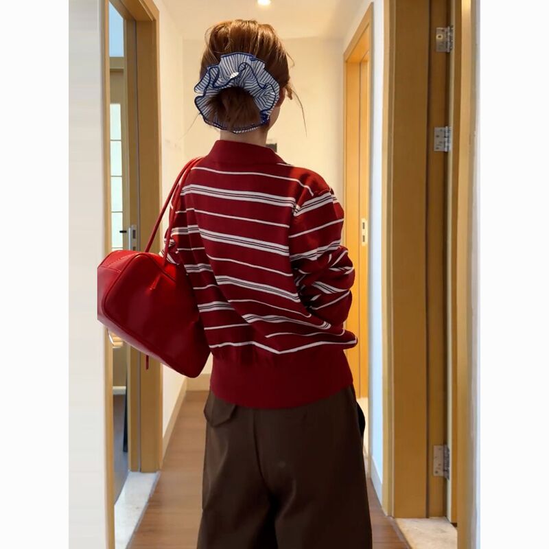 早秋季长袖恤女2025新款设计感红色条纹针织衫上衣长裤套装|undefined