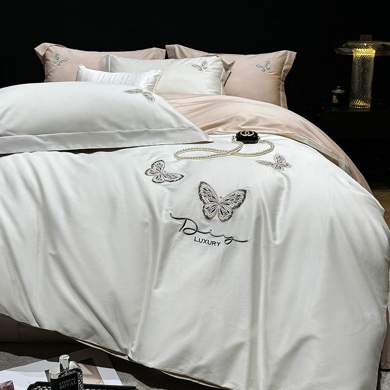 Parure de lit brodée papillons en coton de luxe_voghion.com