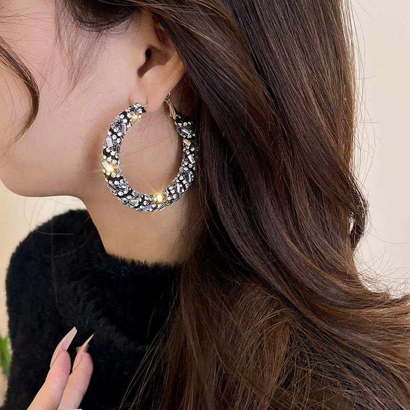 Fashion Circle Metal Inlay Zircon Womenu0027S Earrings 1 Pair