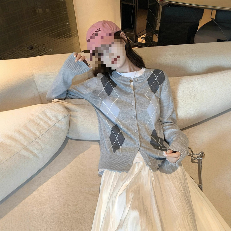 2025 Early Autumn Korean Style Color-Blocked Diamond Plaid Knitted Cardigan for Women Red One-Size-Fits-All Light Gray Other Shoulder Strap Style Regular