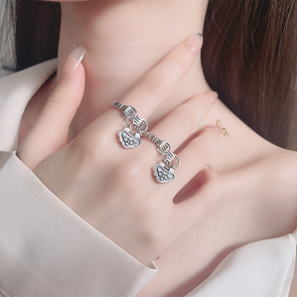 Retro ethnic trend protective amulet