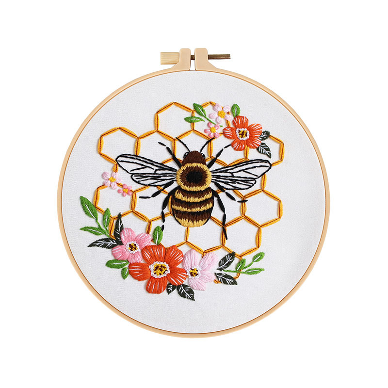 Nuevos productos de bordado de abejas europeas bordado tridimensional Amazon venta caliente bordado a mano diy paquete de material