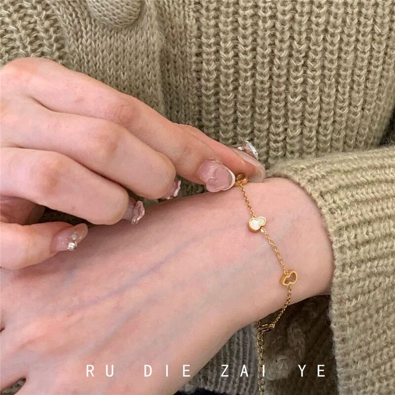 Kuning White Titanium Steel Small Gourd Bracelet~Non-Fading New Chinese Style Mother-Of-Pearl Gourd Bracelet with a High-End Feel, Niche Bracelet