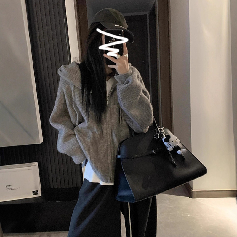 Korean Hooded Zipper Sweater for Women in Autum 2025 New Style with Lazy and High-End Knitted Cardigan Sweatshirt Jacket