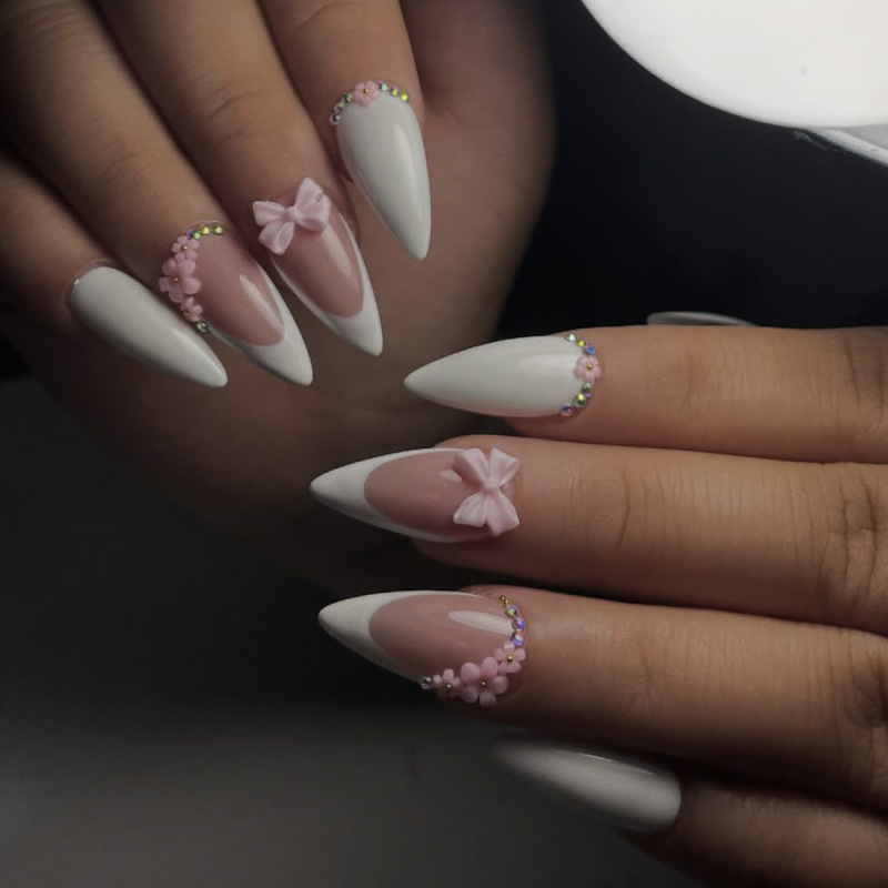 Wearable Almond-Shaped Simple White French-Style Nails with Sweet Five-Petal Flower Design and Diamond Embellishments, Detachable Fake Nails for Manicure