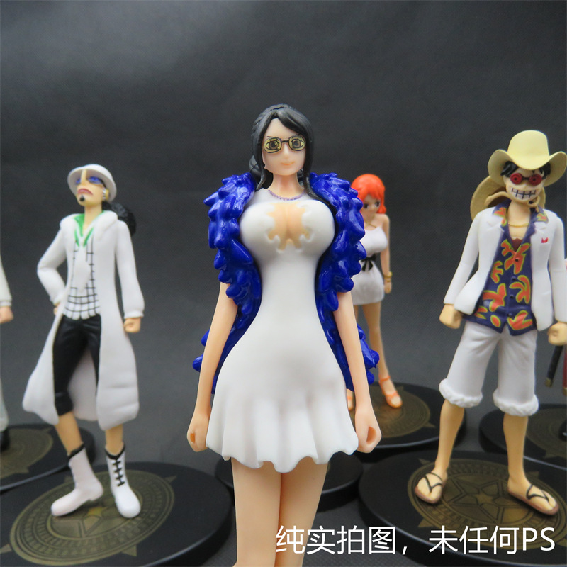 Uno de los piratas muñeca de oficina modelo de pastel decoración Q versión Luffy Sauron Ace Sanji Joba conjunto completo de anime