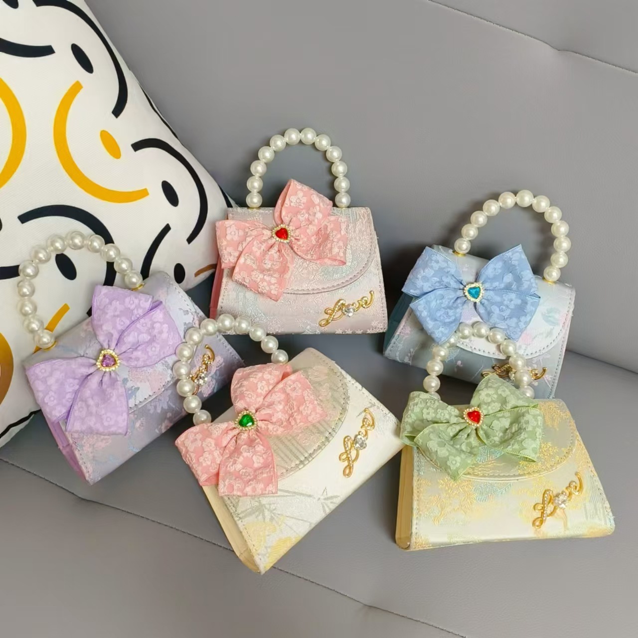 Guofeng bolso para niños, nuevo bolso de hombro de niñas, lindos bolsos de perlas de princesa, bolsos de arco, bolsos de mochila, bolsos pequeños