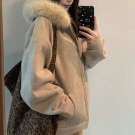 燕麦色连帽可拆卸毛领外套女入冬新品感秋冬季休闲卫衣潮流开衫