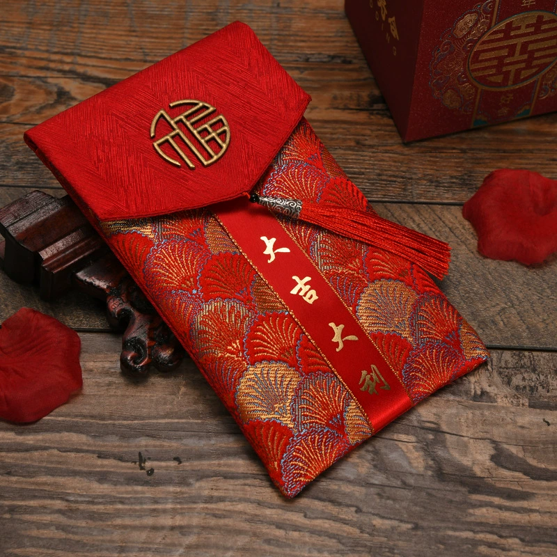 Cloth, universal creative bag, 2022 collection