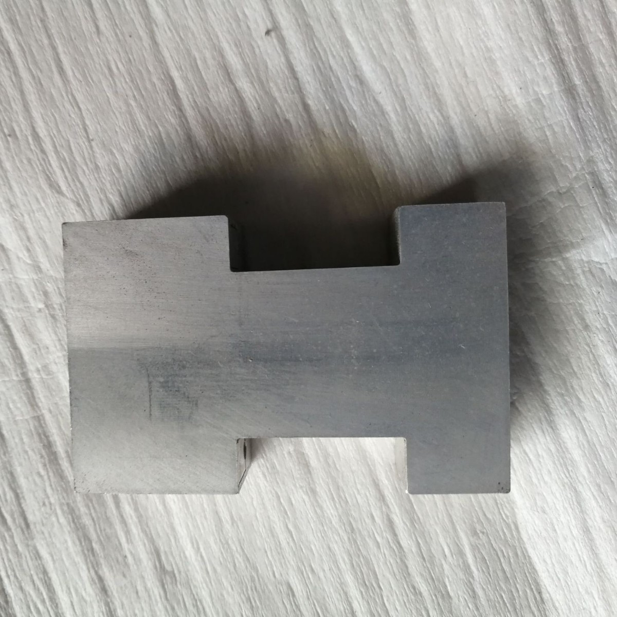 6063来图订作深加工铝合金 接线盒铝壳型材 阳极哑黑色铝合金