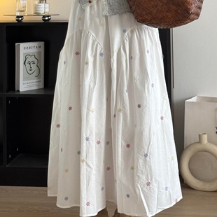 in stock Pregnant Women's Skirt All-match Embroidered Floral High Waist New Style Spring and Summer 2025 Elegant Loose Slimming A- line Skirt