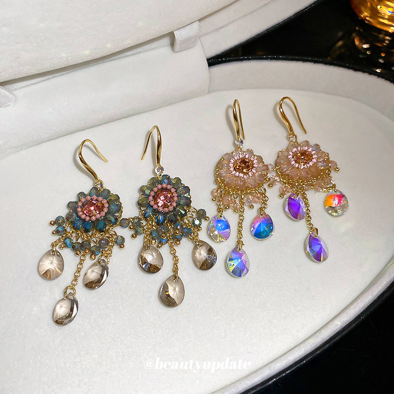 Pendientes de borla de cristal artificial colorido de estilo étnico Pendientes de sentido premium de estilo bohemio Pendientes de moda de lujo ligero