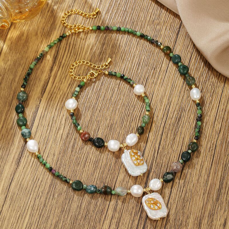 25 Autumn and Winter New Style Diamond Baroque Pearl Pendant Bracelet Necklace Green Ghost Stone Versatile Niche High-End First