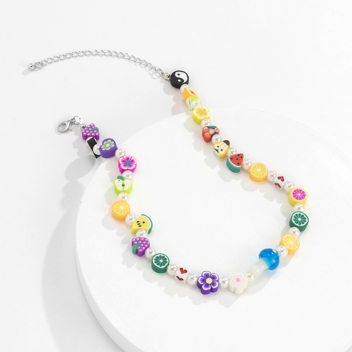 Retro Contrast Color Mix And Match Stitching Soft Ceramic Fruit Necklace Simple Millennial Glass Flower Imitation Pearl Necklace display picture 8