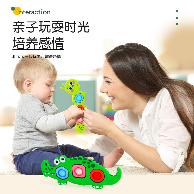 国境を越えたバブルストレス解消おもちゃ、ワニ、毛虫、スクールバス、赤ちゃんの指遊びバブルストレス解消グッズ