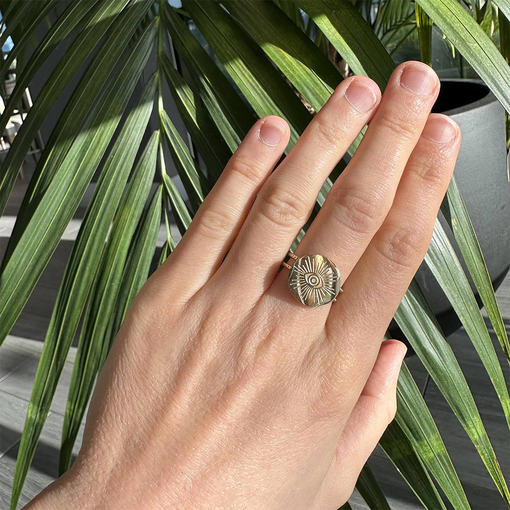 Hot selling Handjewelry Devil Evil Eye Round Personalized Fashion Women's Ring Simple_voghion.com