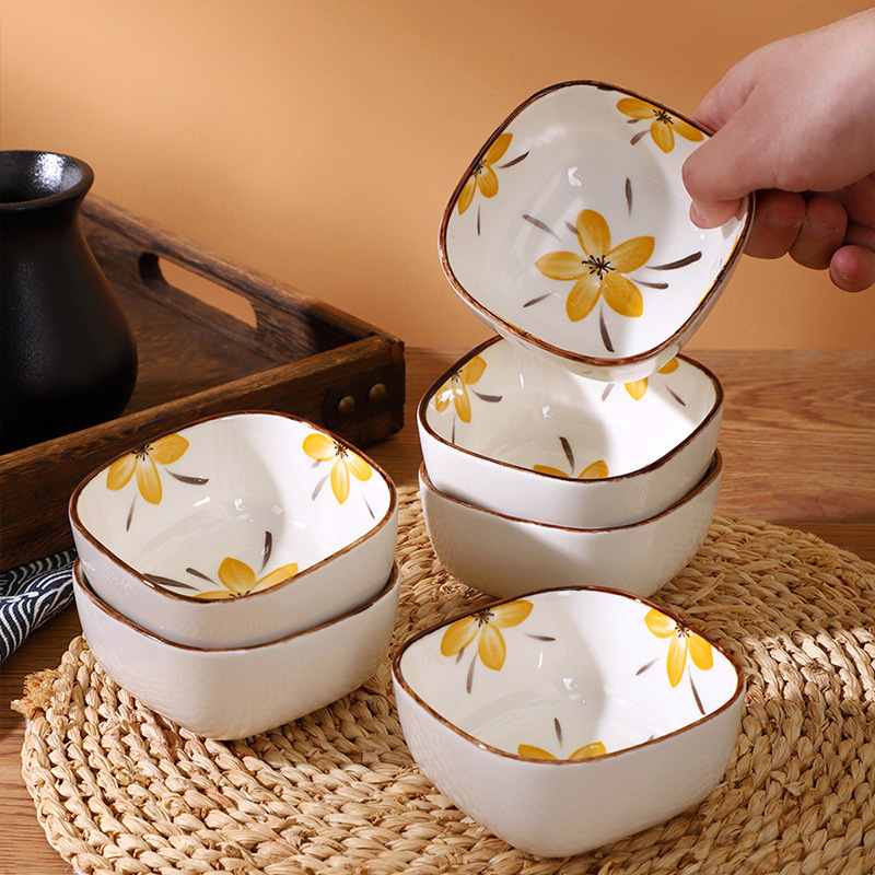 Japanese-style ceramic small dish household sauce vinegar seasoning dish hot pot dipping sauce seasoning bowl small dish Pickles dish small plate
