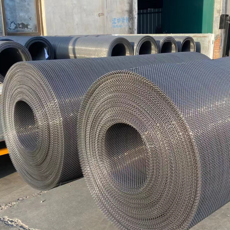 厂家批发定 制养殖场用镀锌铁丝轧花网 白钢方孔金属编织轧花网