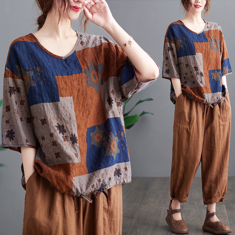 Ethnic Style Contrast Color V-neck T-shirt Women's Mother's Wear Summer Lightweight Middle-aged and Elderly Mother's Day Loose Short-sleeved Top Ethnic Style Contrast Color V-neck T-shirt Women's Mother's Wear Summer Lightweight Middle-aged and Elderly Mother's Day Loose Short-sleeved Top
