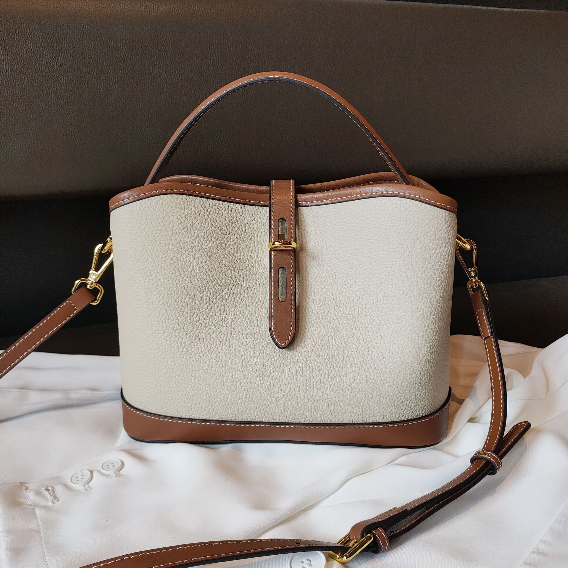 Minimalist Bucket Bag For Women, Niche Design Versatile Shoulder Bag, 2025 New Arrival Commuter Handbag, Light Luxury - Thumbnail 8