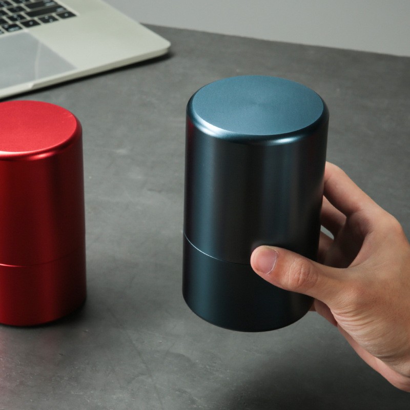 Gran frasco de metal sellado de aleación de aluminio de titanio tarro de té de acero inoxidable Cubo de té de estilo japonés almacén de té de amortiguación