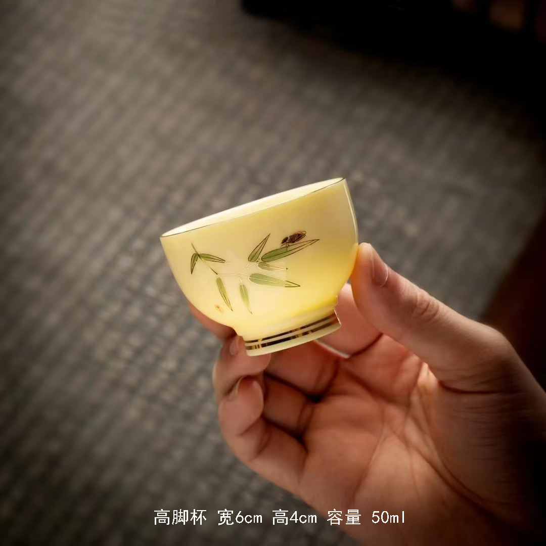 보석 노란색 풍부한 대나무 잔