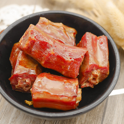 Bite and Roast Duck Neck Snacks, Hand-Torn Roasted Chicken Neck Snacks, Famous Internet Snack, Braised Duck Neck Snacks, Famous Internet Snacks, Large-Scale Wholesale