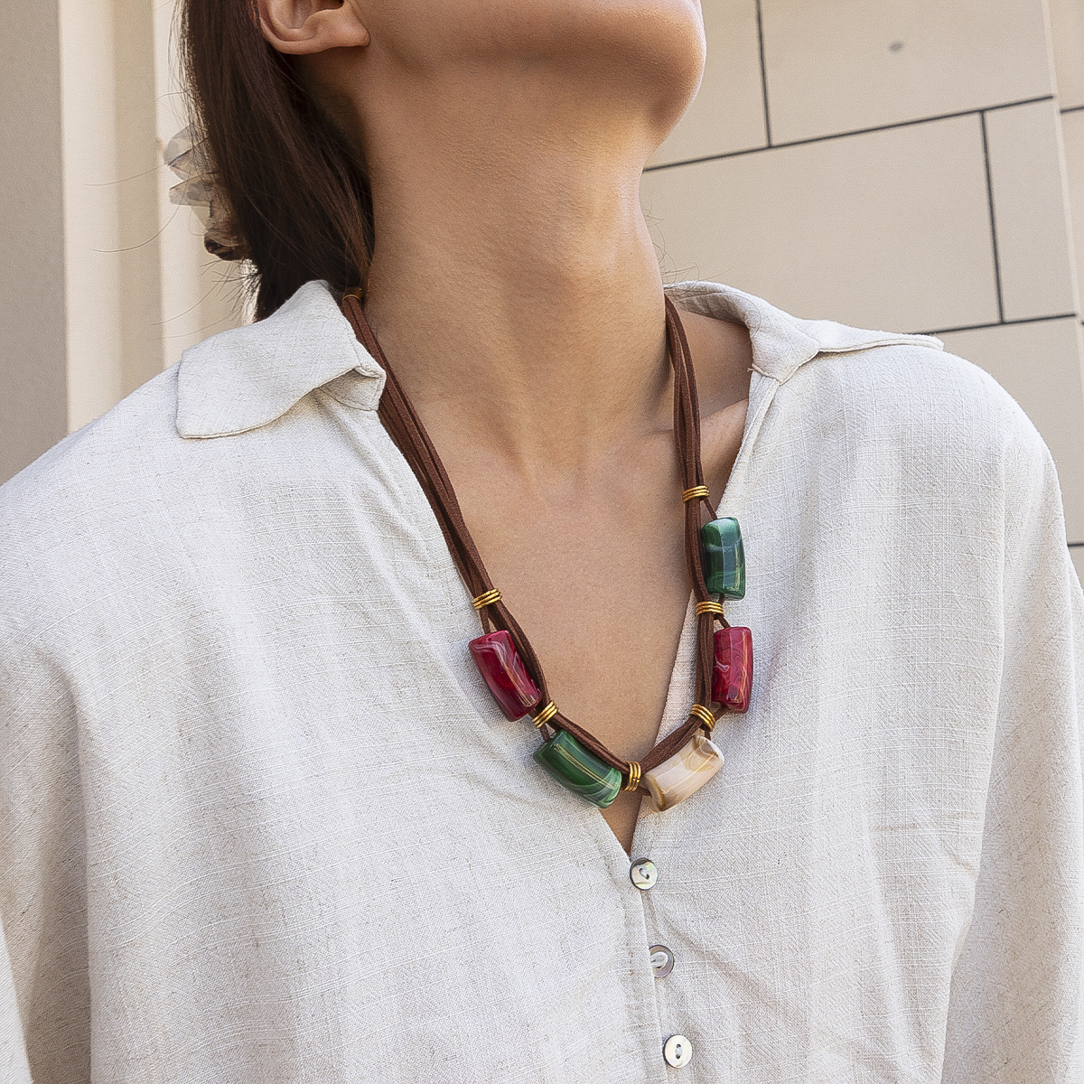 Alta Europa y América acero inoxidable acrílico collar de empalme multicolor ligero lujo versátil acero titanio no decolor cadena de clavícula