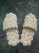 �W�t��֦һ���ϻ���Ů���⴩ƽ�׷����ӼҰ�Ħ�r�ЌW����H����Ь