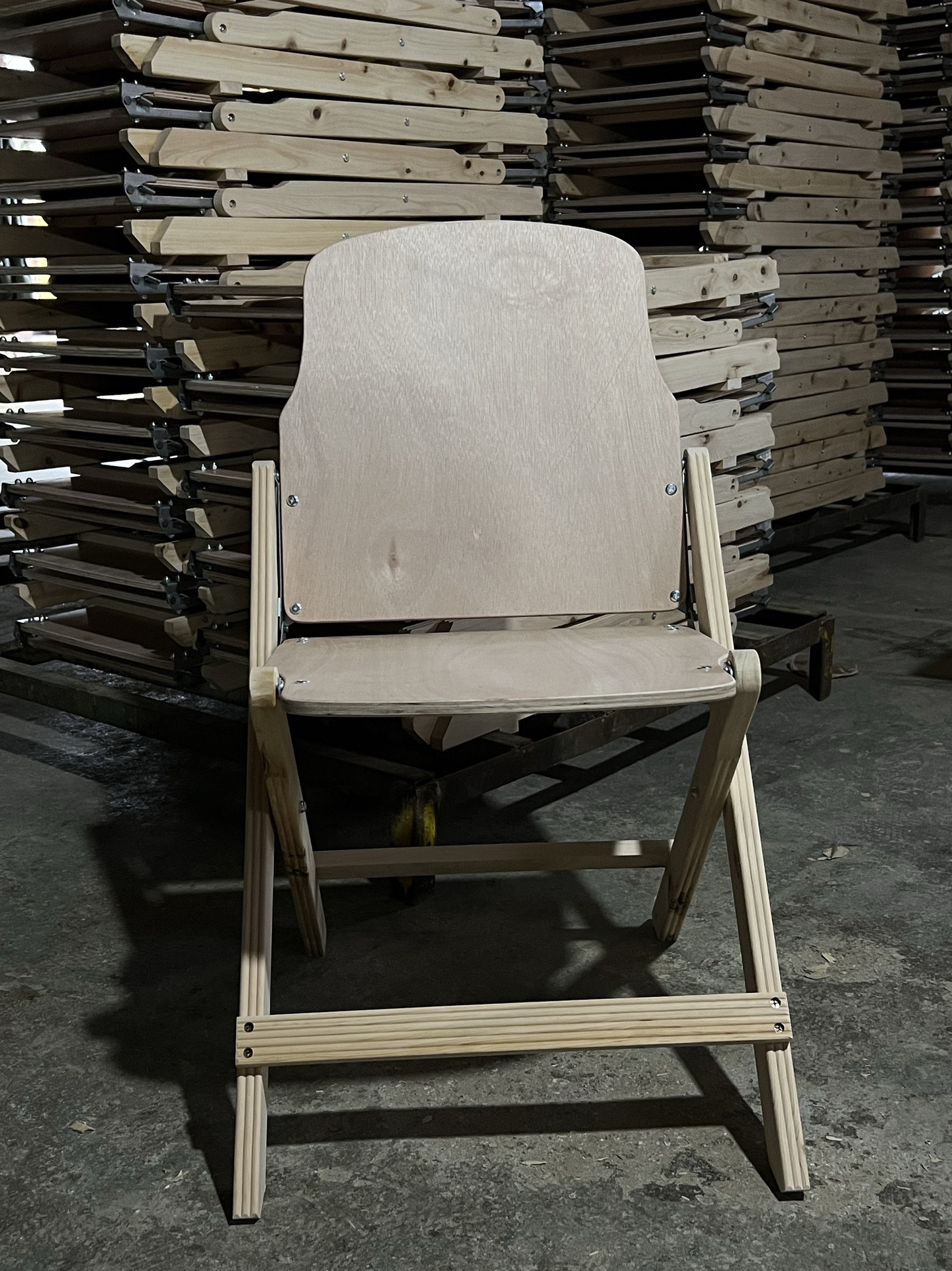 원목 색상 프레임, 사이프러스 나무, 유선 조건 좌석 깊이 40cm, 좌석 폭 40cm, 좌석 높이 42cm, 전체 높이 76cm