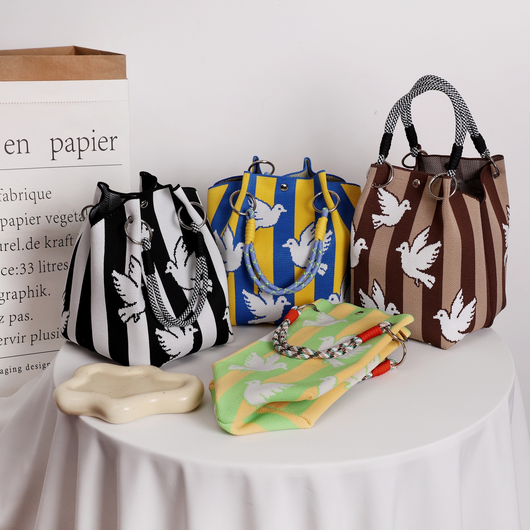Animal Series Manufacturer Wholesale Buckle Bags, Knitted Bags, 3D Magnetic Buckle Handbags, Hand-Held Bags, Clutch Bags, Woven Bags