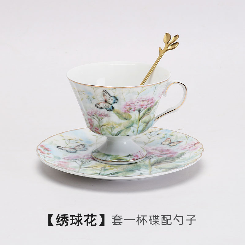 Taza de café de cerámica de porcelana china exquisita de estilo europeo Taza y platillo Estilo retro británico Juego de té de la tarde de alta gama Taza de té con flores