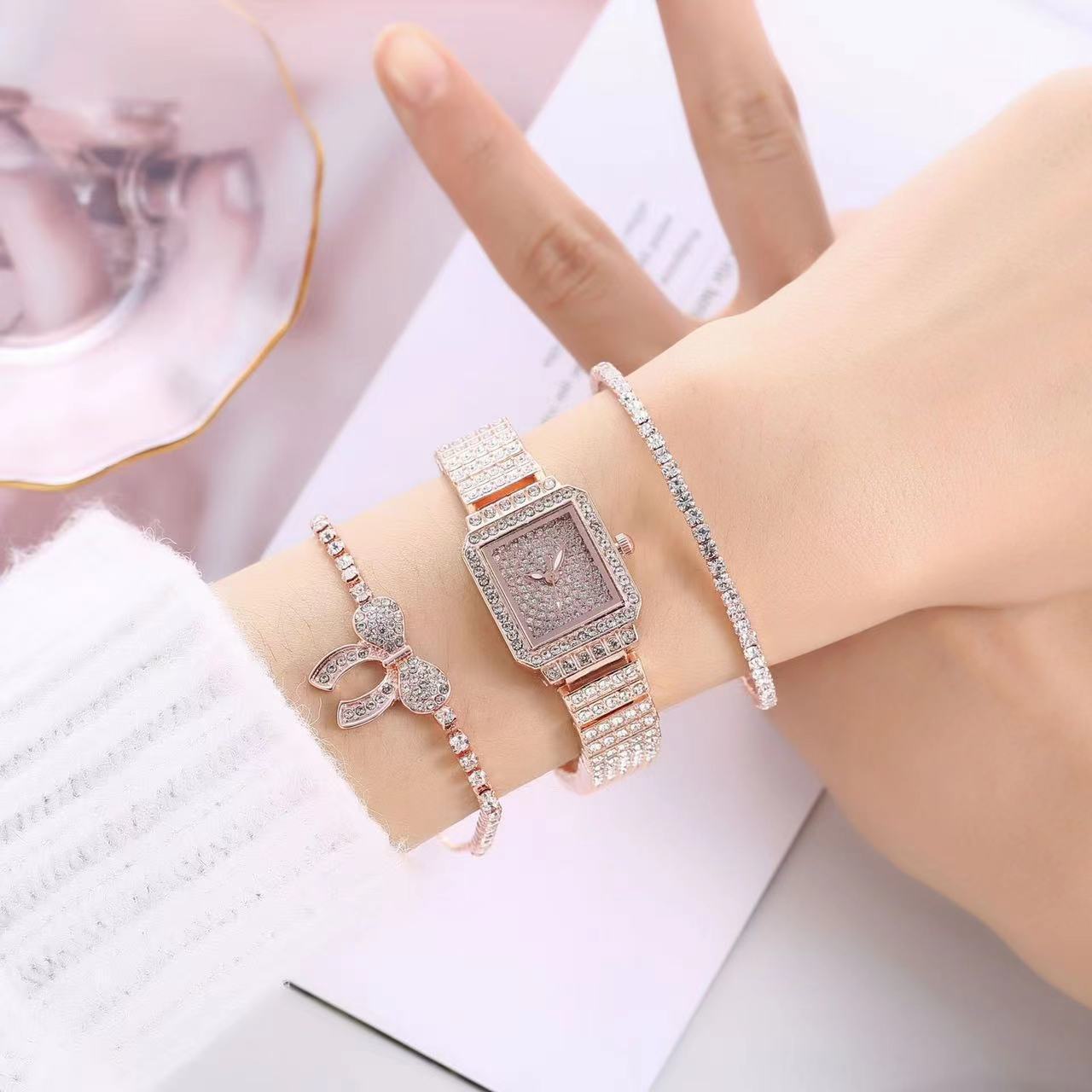 Nei waarm Moud einfach Diamant kleng quadratesch Auer Moud dräideeleg Damen Auer Kaddobox Quarz Auer_voghion.com