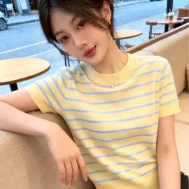 黄色条纹圆领宽松短袖T恤女2026春季多巴胺甜美温柔慵懒休闲上衣