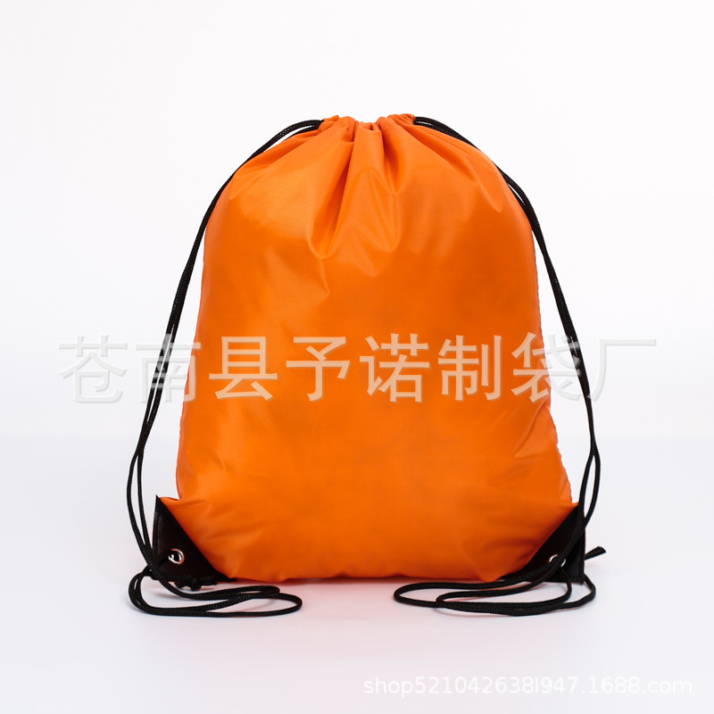 210d bolsa de cordón de poliéster en stock con cordón de hombro bolsa de almacenamiento transfronteriza mezclar y combinar traje de poliéster bolsa de cordón