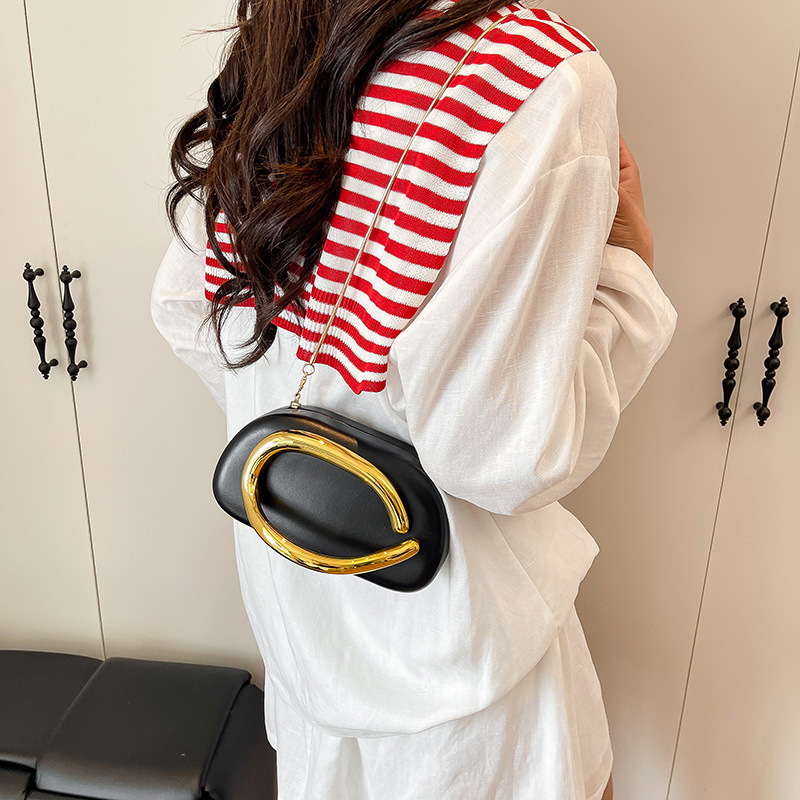 Fashion Ins Clutch Evening Bag Elegant Niche Design Shoulder Bag For Women Korean Style Versatile Chain Crossbody Bag - Thumbnail 3