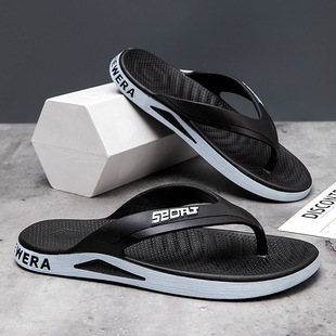 Flip-flops Men's Summer Non-slip Outer Wear Seaside Beach Slippers Men's Soft-soled Household Sandals Cyber Celebrated Sandals