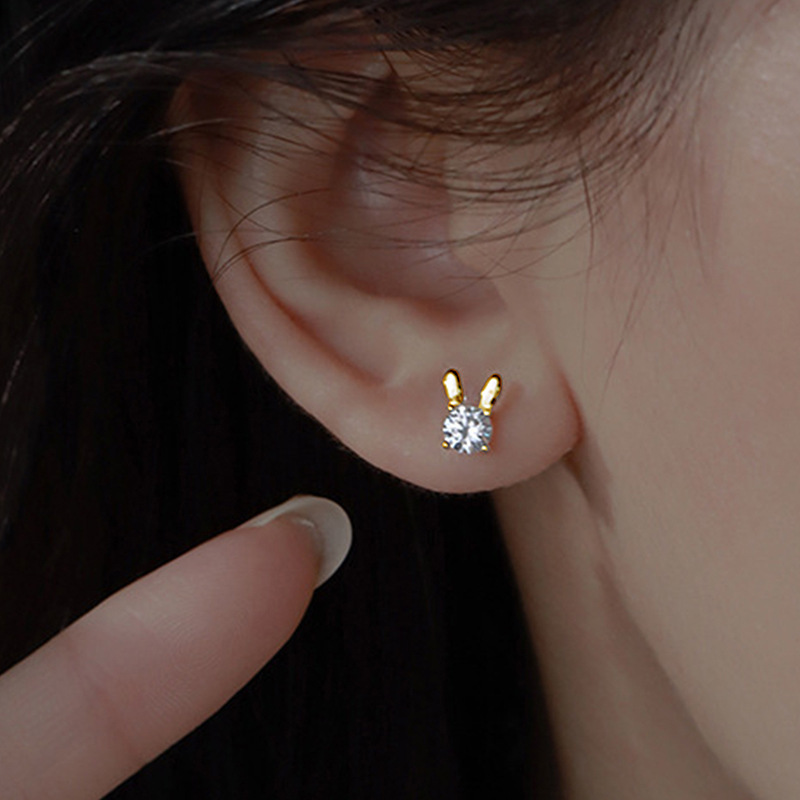 Copper cute fashionable elegant earrings with zircon
