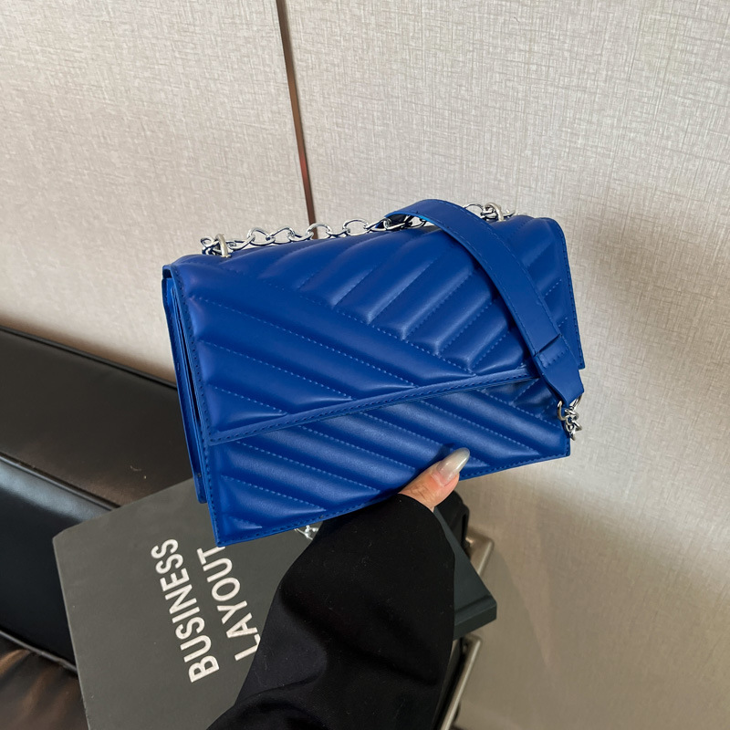 Bolso de mujer de moda de textura de micrófono simple bolso de moda de mujer bolso de diamante bolso de cinturón bolso de cadena retro bolso de mujer