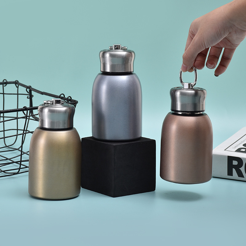 Venta caliente transfronteriza Linda mini gordito Ding taza de vacío 304 Acero inoxidable taza de vientre pequeño taza de estudiantes masculinos y femeninos con anillo de elevación