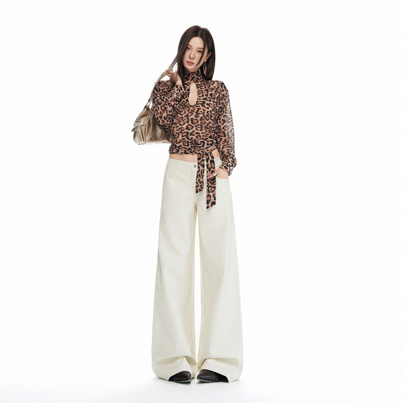 2026 Fall/Winter New Style American Retro Mid-Low Waist Warm Slightly Loose Straight-Leg Casual Leather Pants for Women 2026 Fall/Winter New Style American Retro Mid-Low Waist Warm Slightly Loose Straight-Leg Casual Leather Pants for Women