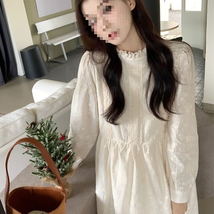 蕾丝花边半高领加绒加厚连衣裙秋冬款女高腰显瘦打底内搭法式长裙