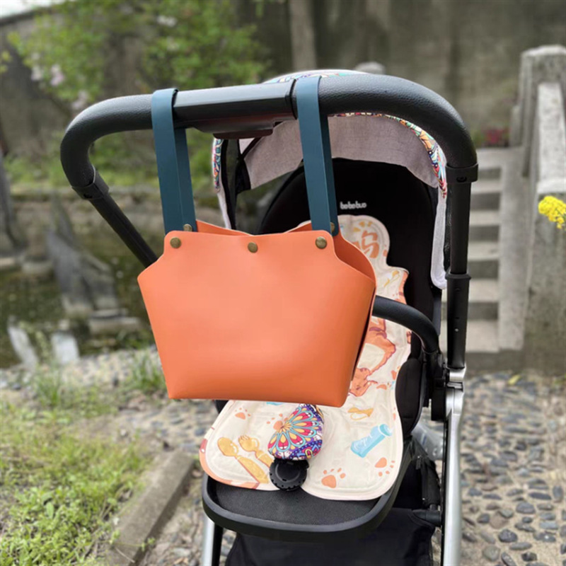 Little Red Book leather feeding bottle hanging bag maternal and child stroller diaper tissue hanging bag PU leather storage bag